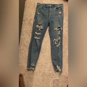 American Eagle Dark wash distressed Jeggings